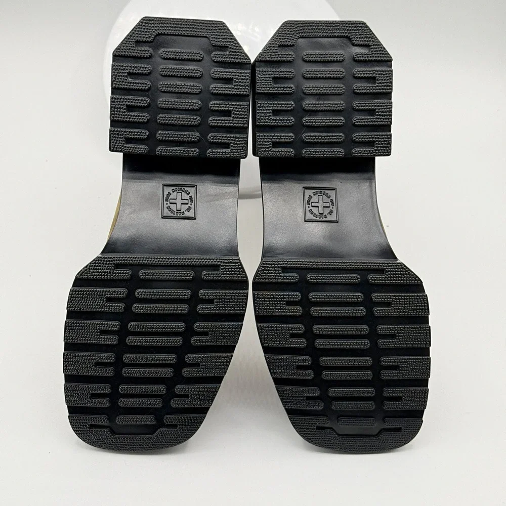 Dr. Martens item new